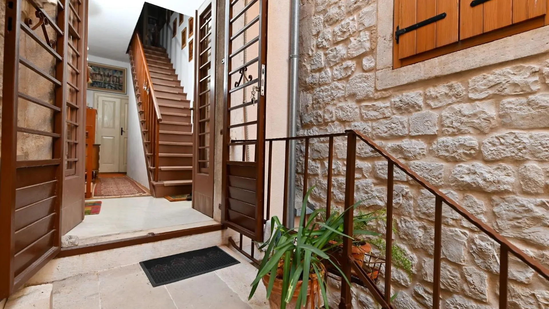 Palace Andreis Trogir