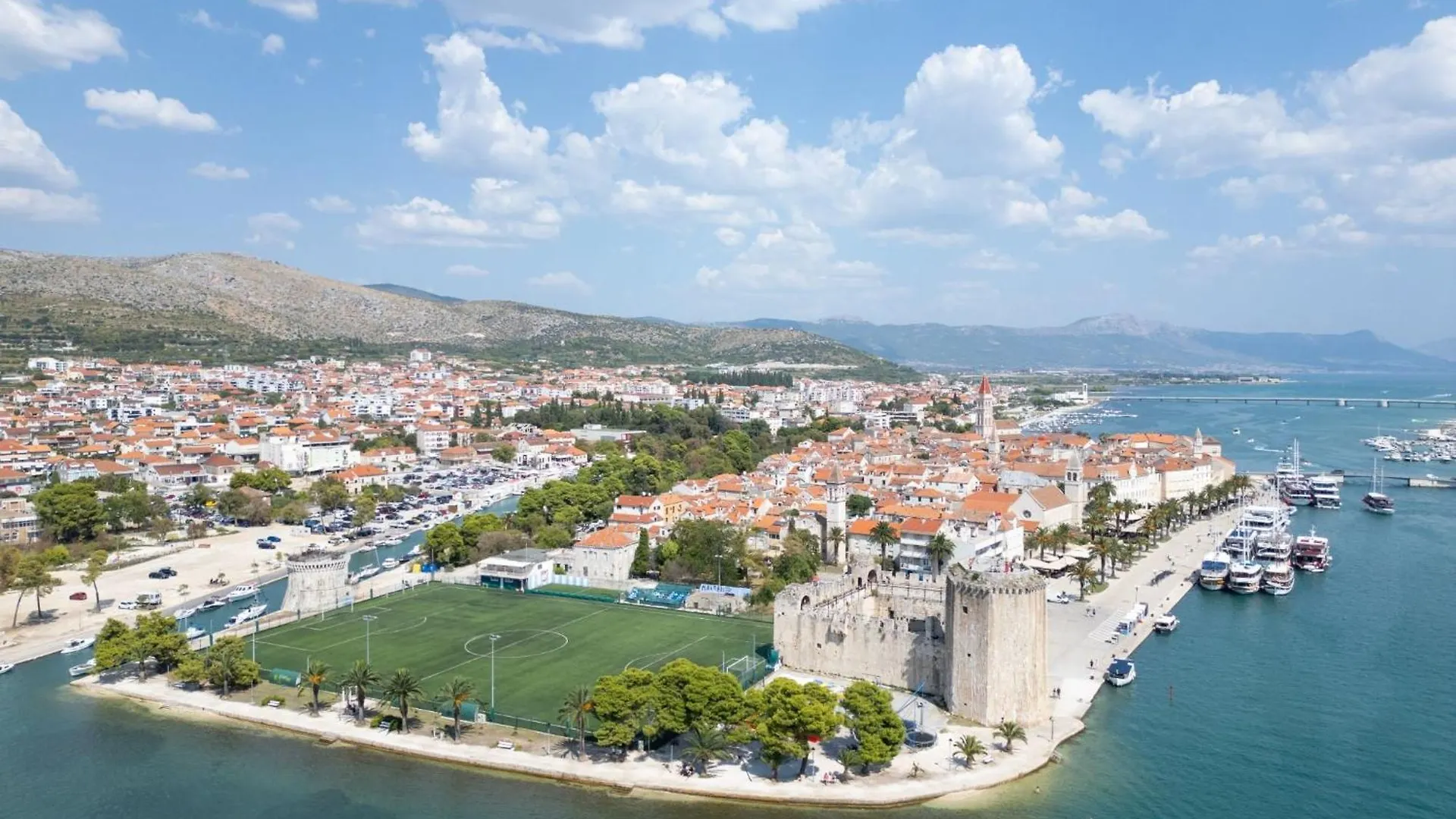 Casa de Férias Palace Andreis Trogir Croácia